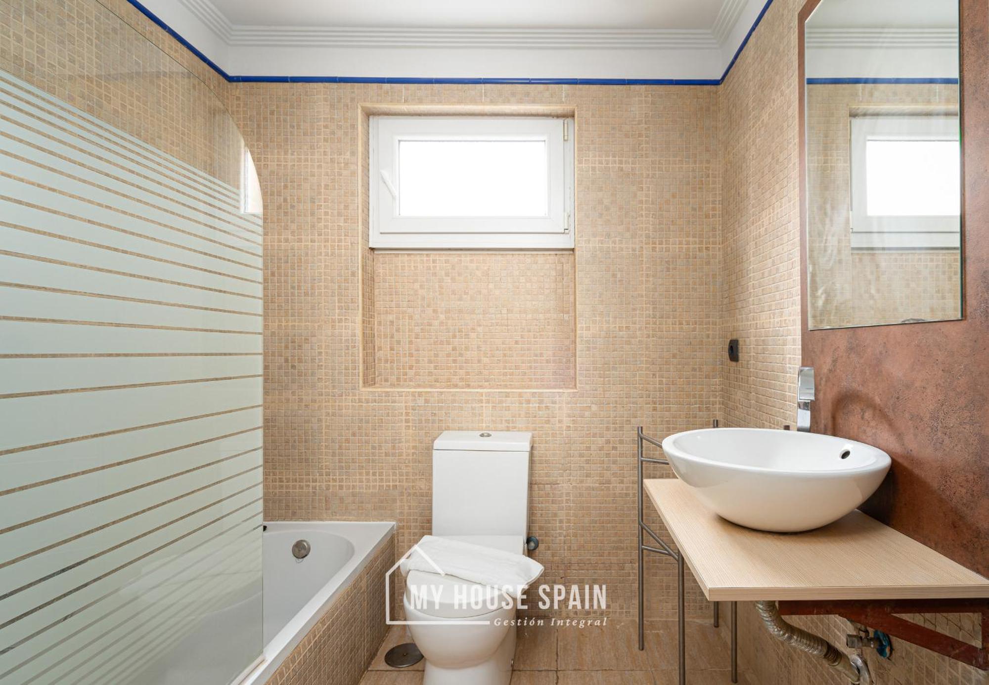 Myhousespain - Piso Reformado En El Centro Gijón Esterno foto