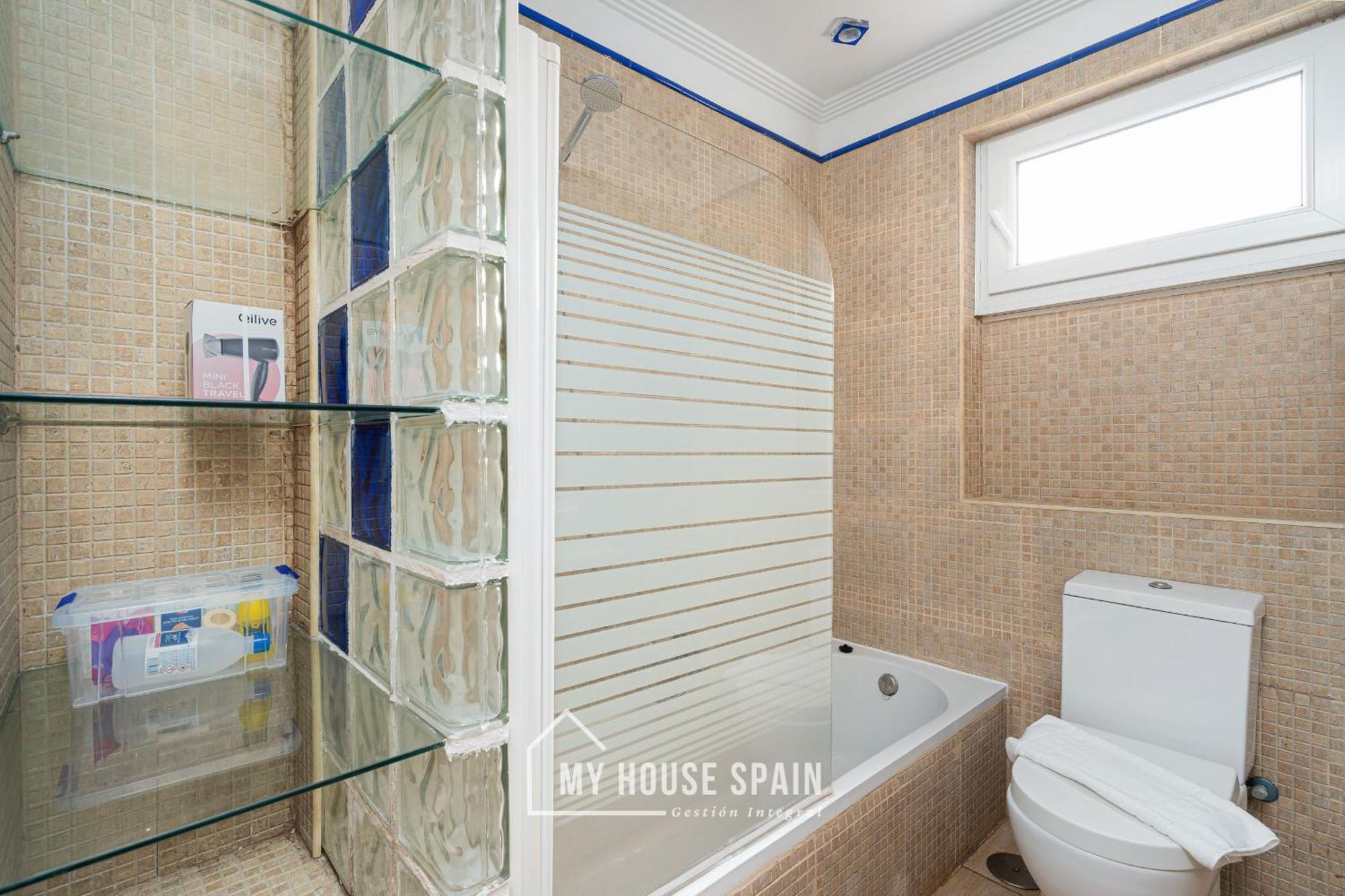 Myhousespain - Piso Reformado En El Centro Gijón Esterno foto